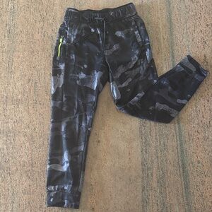 Boys 8 | Black and Gray Camouflage Joggers